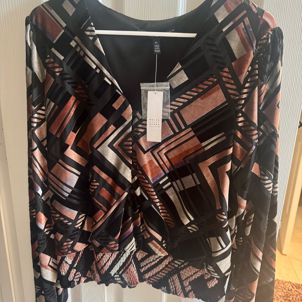 White House Black Market Women's Geometric Blouse in Black and Pink